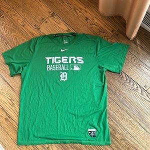 Men’s Nike Detroit Tigers dri-fit tee size L